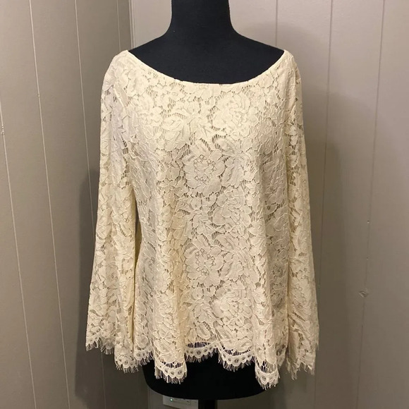 CHASER Medium Metallic Ivory Lace Open Back Bell Sleeve Lined Blouse Top - Picture 2 of 10